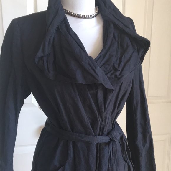 Tahari trench coat, SP trendy - Picture 2 of 6